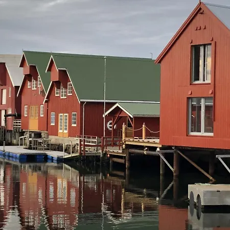 Robinsons Rorbu - Located In 公寓 *