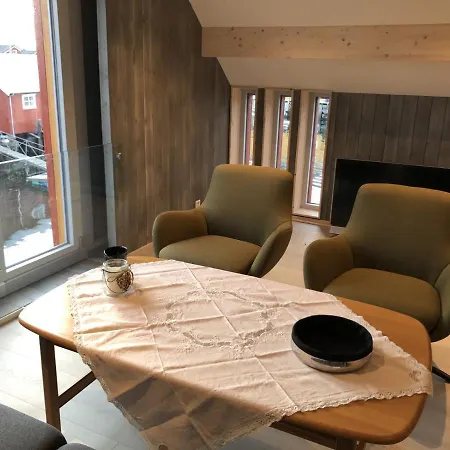 Robinsons Rorbu - Located In Apartment Bud