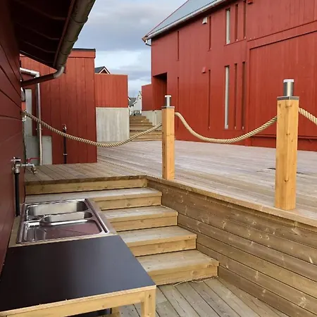 Robinsons Rorbu - Located In 公寓 *